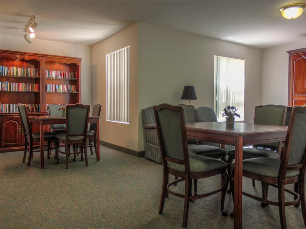 VINTAGE AT BOUQUET CANYON Apartments in Santa Clarita, CA